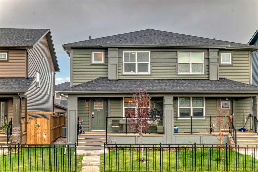 114 Midgrove Greenway SW — photo 1
