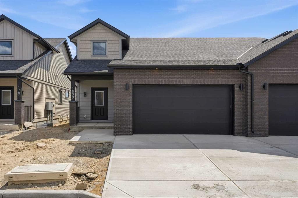 1-bed Semi-detached for sale at 1600, 15 Coopersfield Link SW, Airdrie