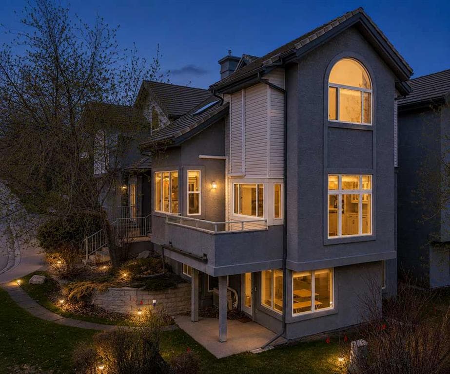 4-bed Townhouse for sale at 1, 5616 14 Avenue SW, Calgary