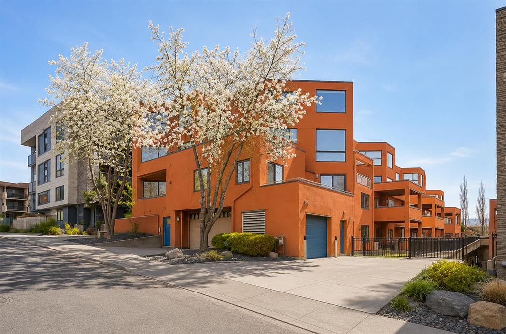 2-bed Apartment for sale at 403, 718 5 Street NE, Calgary
