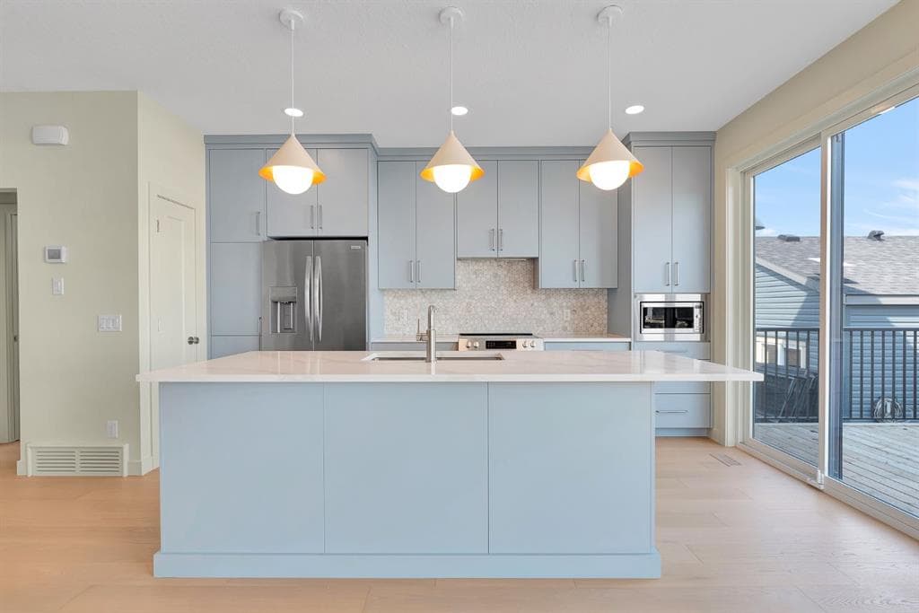96 Fireside Common — photo 1