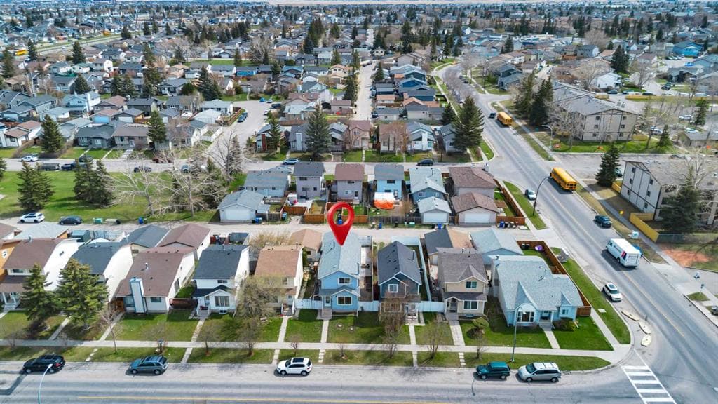 3-bed Detached for sale at 6408 54 Street NE, Calgary