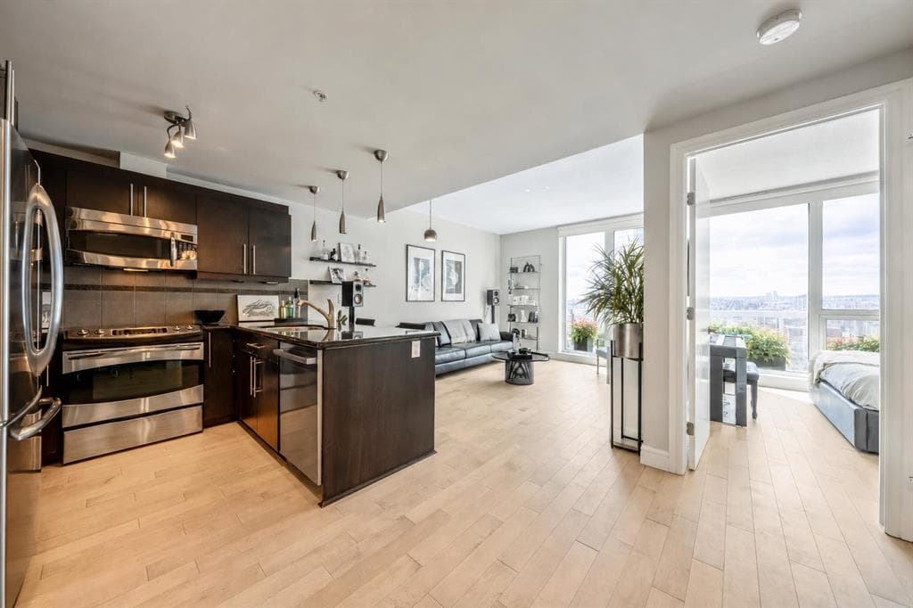 1-bed Apartment for sale at 1806, 817 15 Avenue SW, Calgary
