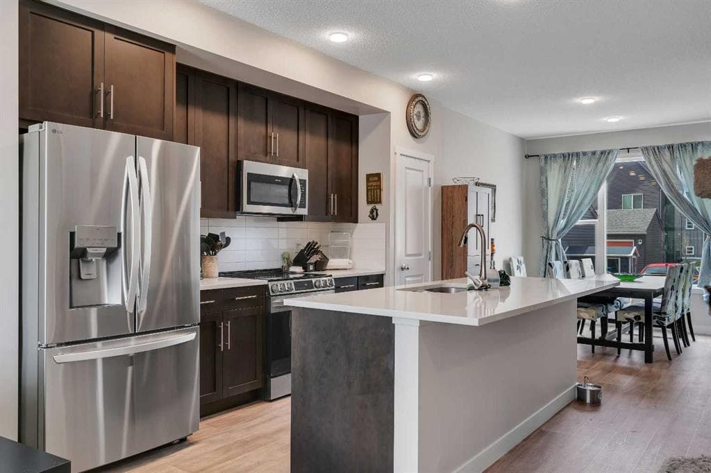 4-bed Townhouse for sale at 76 Carrington Boulevard NW, Calgary