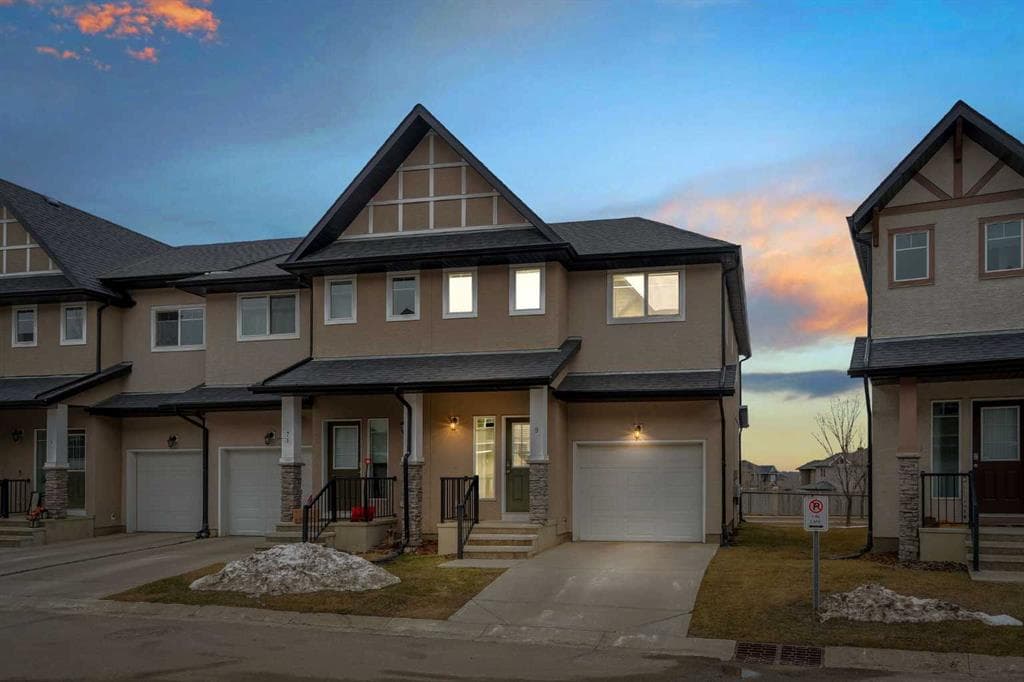 3-bed Townhouse for sale at 9 Cimarron Vista Gardens, Okotoks