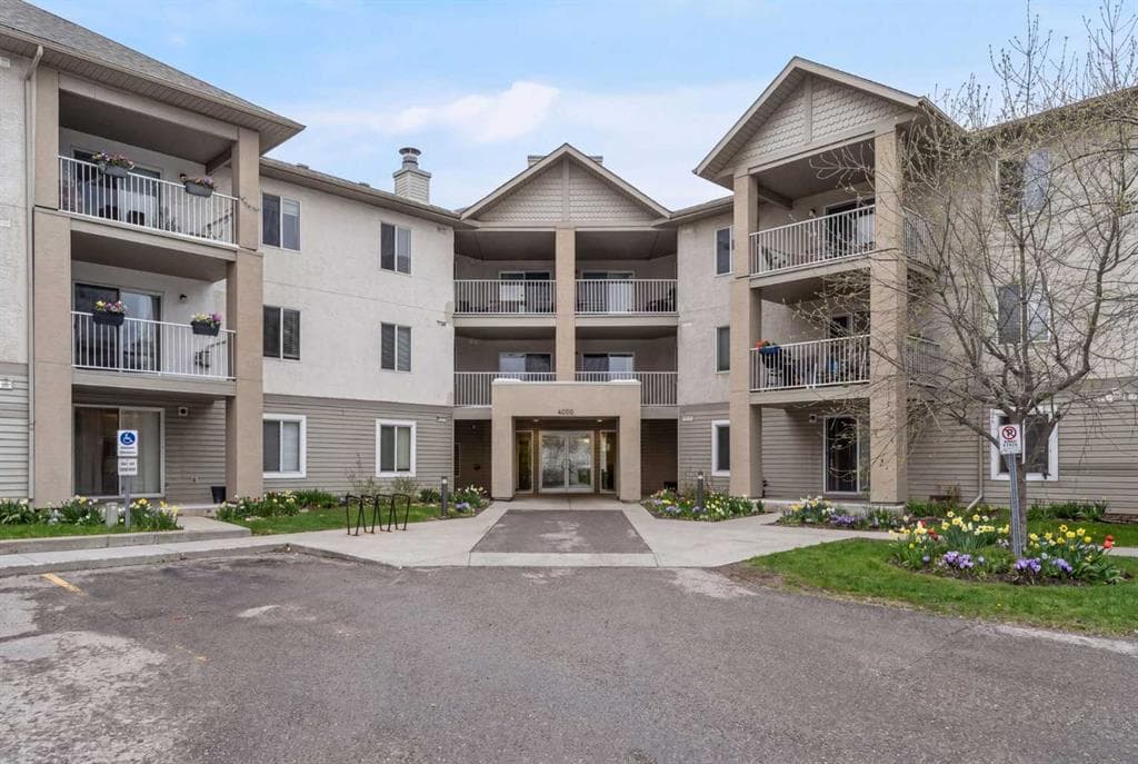 1-bed Apartment for sale at 107, 4000 Citadel Meadow Point NW, Calgary