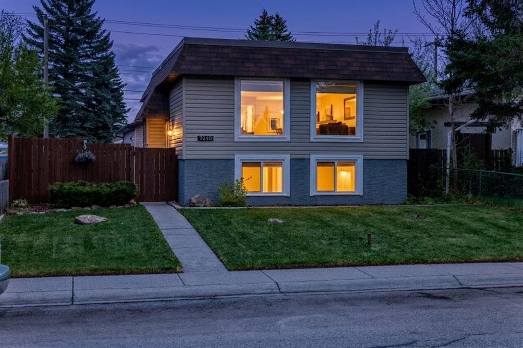 2-bed Detached for sale at 3240 Dovercliffe Road SE, Calgary