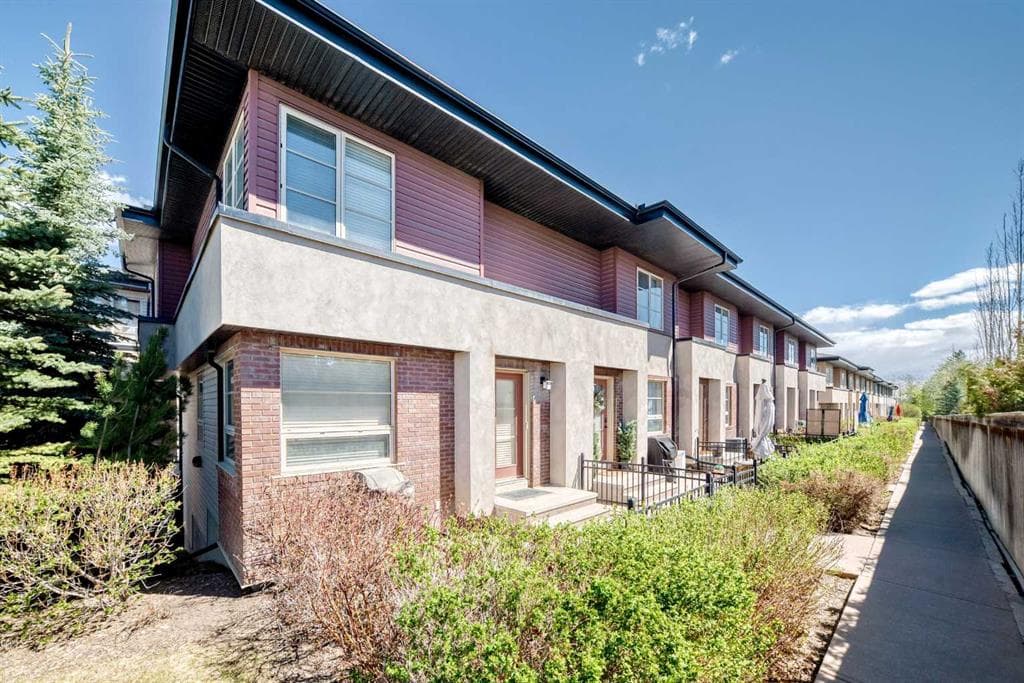 2-bed Townhouse for sale at 25 Aspen Hills Terrace SW, Calgary