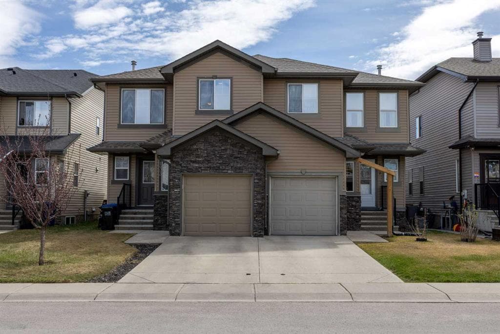 3-bed Semi-detached for sale at 133 Luxstone Way SW, Airdrie