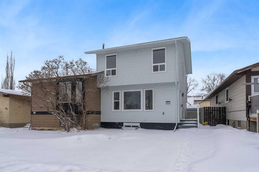 4-bed Semi-detached for sale at 5625 Templehill Road NE, Calgary