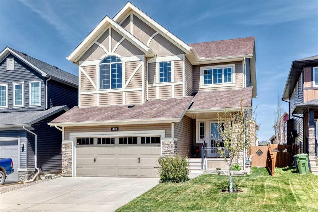 4-bed Detached for sale at 1449 Ravenscroft Avenue SE, Airdrie