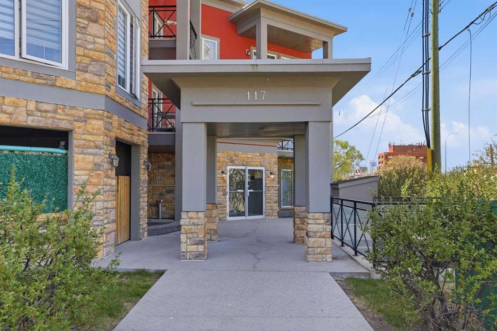 2-bed Apartment for sale at 207, 117 19 Avenue NE, Calgary