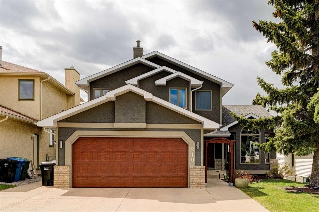 4-bed Detached for sale at 210 Hawkville Close NW, Calgary