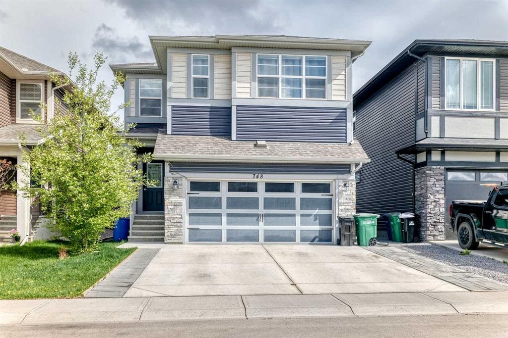 7-bed Detached for sale at 748 Midtown Drive SW, Airdrie