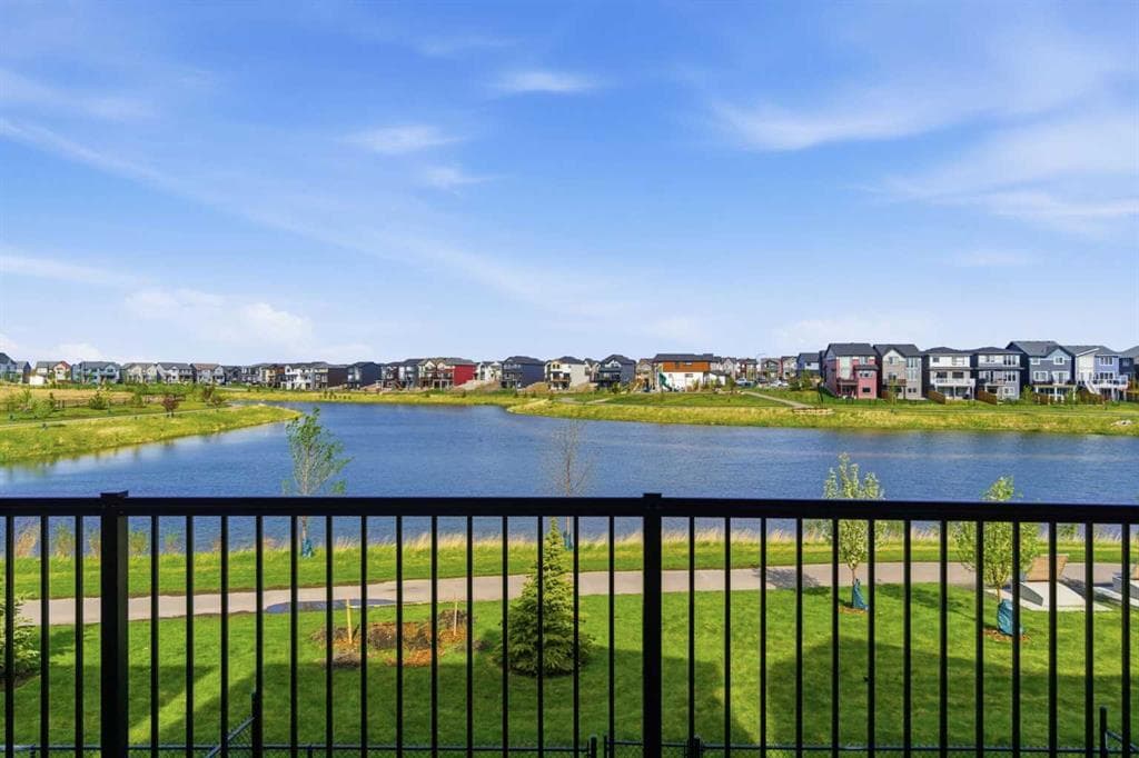 6-bed Detached for sale at 264 Mallard Grove SE, Calgary