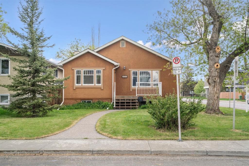 4-bed Detached for sale at 1404 18 Avenue NW, Calgary