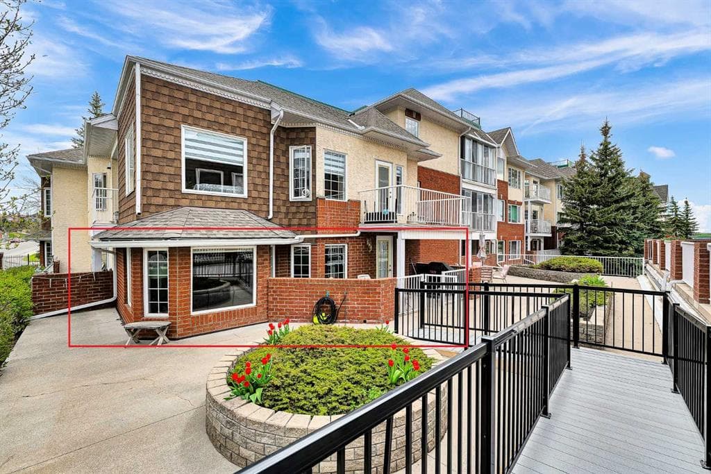 3206, 3206 Sienna Park Green SW — photo 1