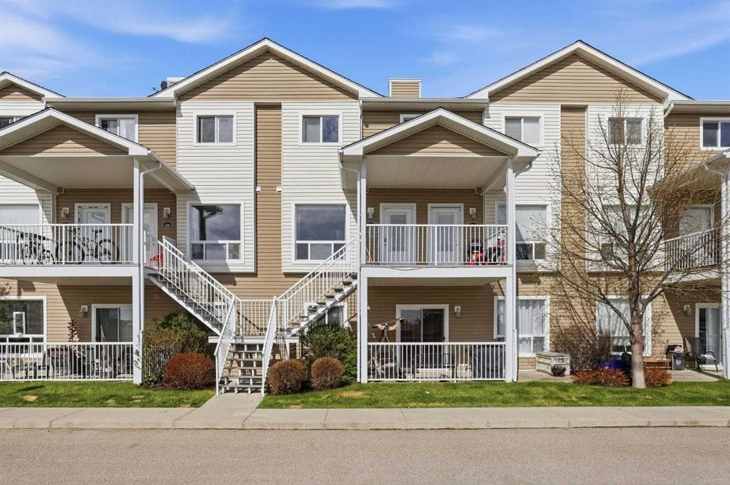 140 Sunrise Terrace NE — photo 1