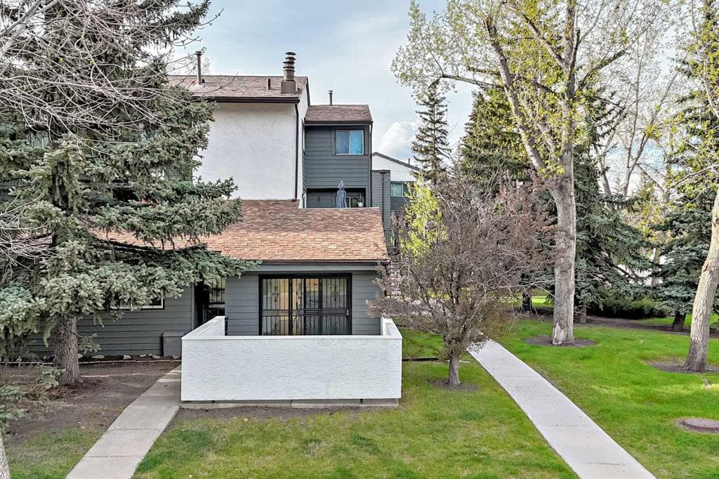 307, 2520 Palliser Drive SW — photo 1