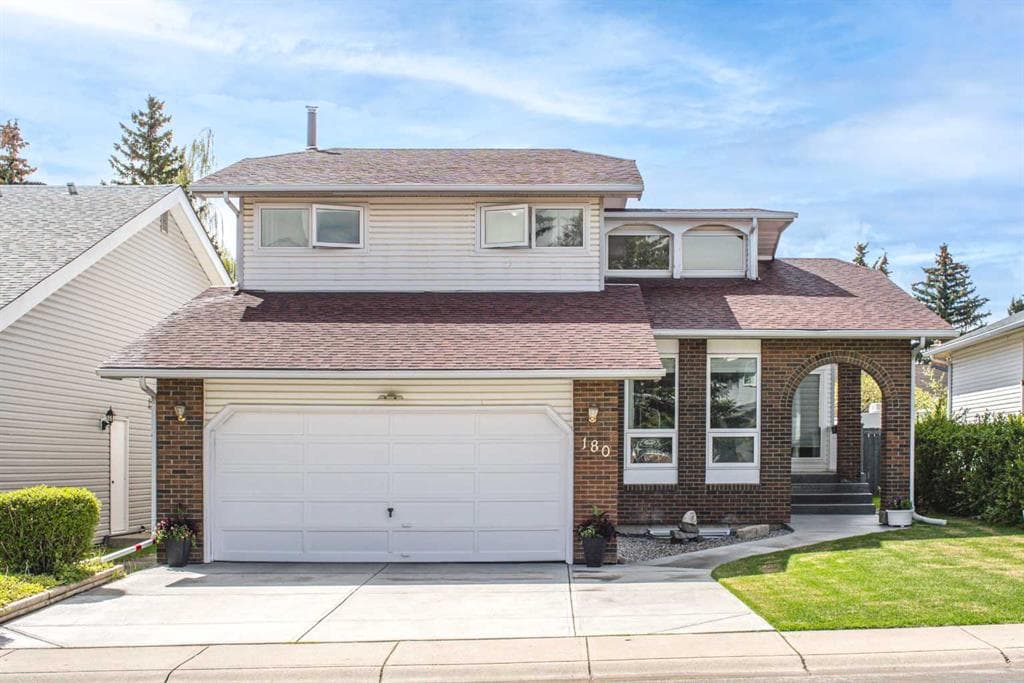 5-bed Detached for sale at 180 Woodglen Way SW, Calgary