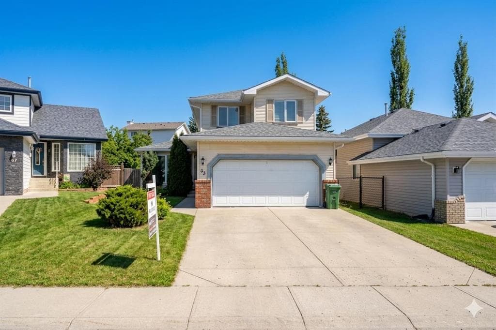 63 Hawkmount Green NW — photo 1