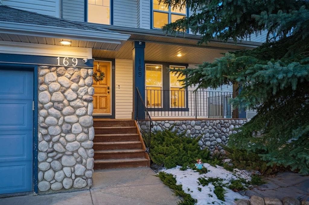 5-bed Detached for sale at 169 West Creek Boulevard, Chestermere