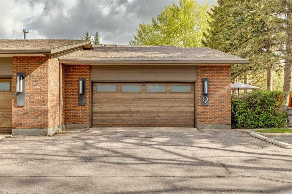 2-bed Semi-detached for sale at 9, 68 Baycrest Place SW, Calgary