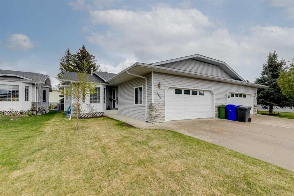 3-bed Semi-detached for sale at 4118 Silverpark Estates Close, Olds