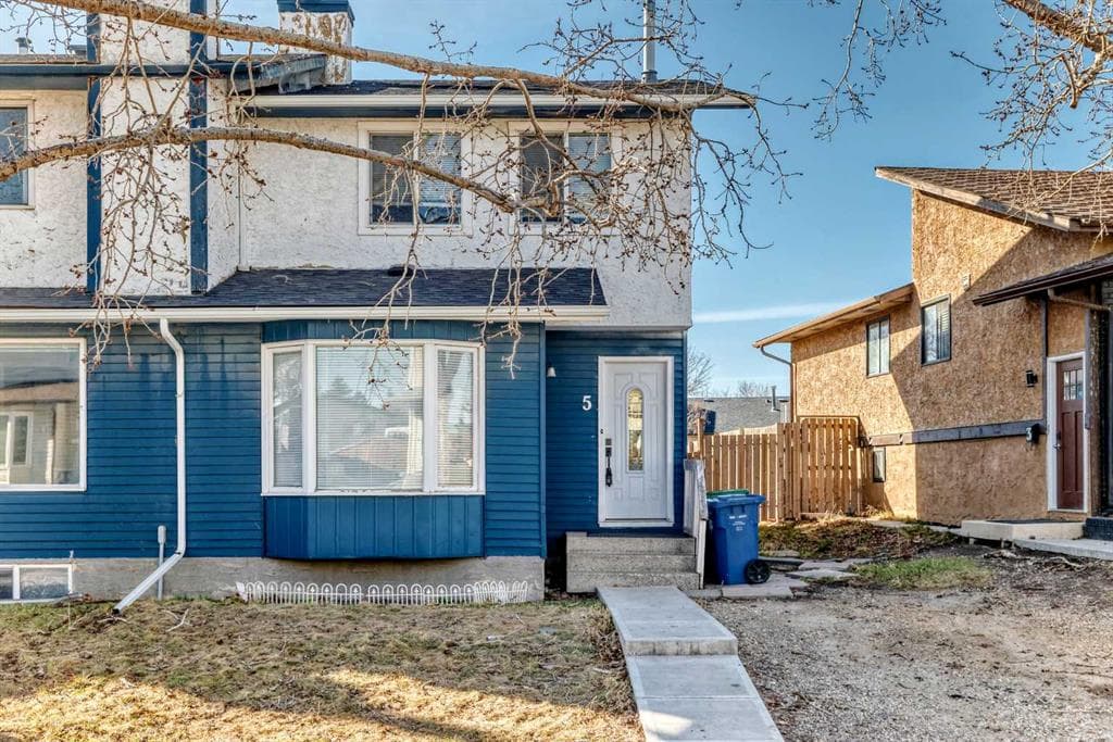 3-bed Semi-detached for sale at 5 Falchurch Road NE, Calgary