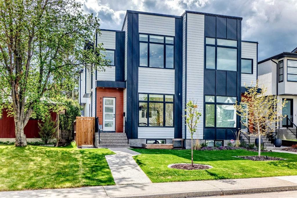 4-bed Semi-detached for sale at 3221 Kinsale Road SW, Calgary