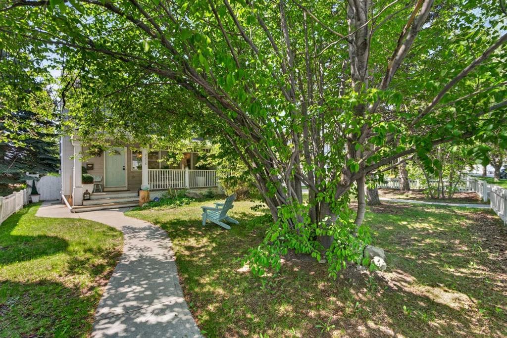 3-bed Semi-detached for sale at 2275 Flanders Avenue SW, Calgary