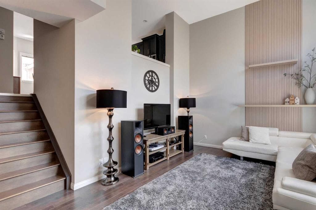 3-bed Townhouse for sale at 2301 Wentworth Villas SW, Calgary