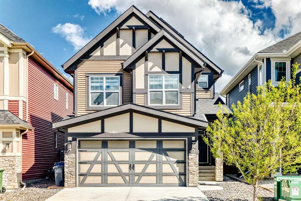 4-bed Detached for sale at 33 Sundown Avenue, Cochrane