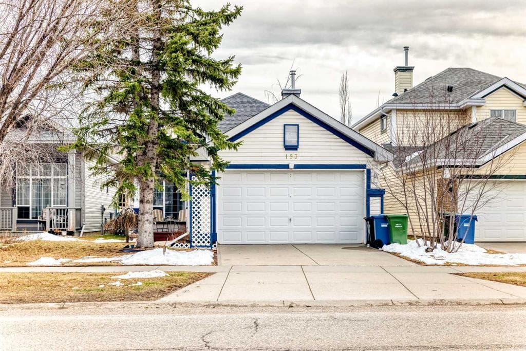193 Somerset Drive SW — photo 1