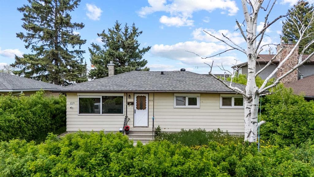 4-bed Detached for sale at 616 34 Avenue NE, Calgary