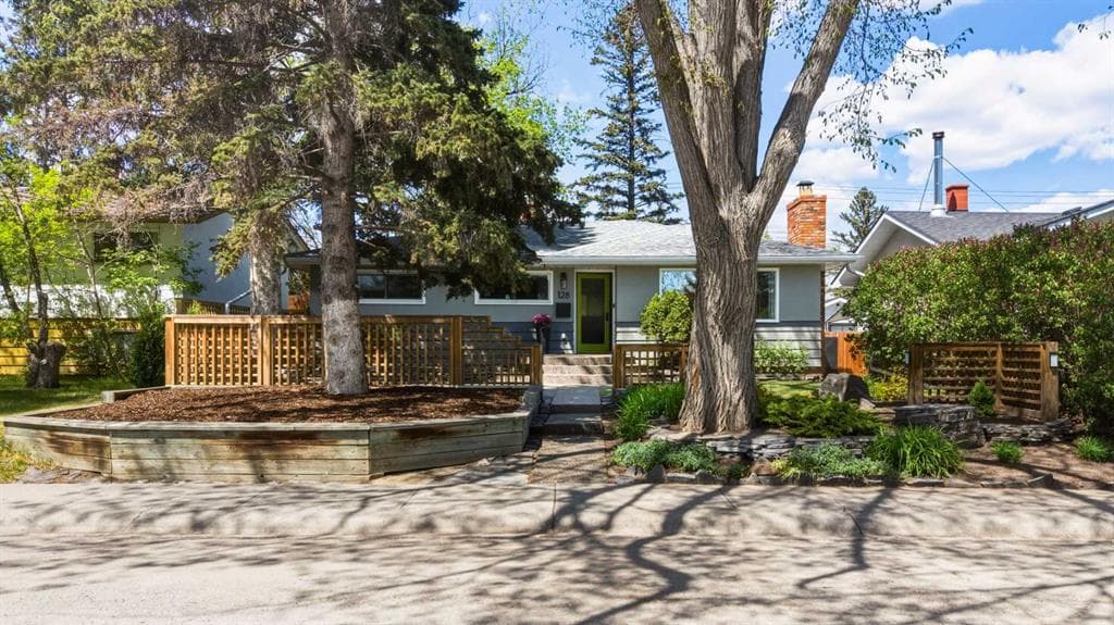 4-bed Detached for sale at 128 78 Avenue SE, Calgary