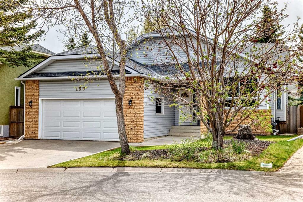5-bed Detached for sale at 139 Wood Valley Bay SW, Calgary