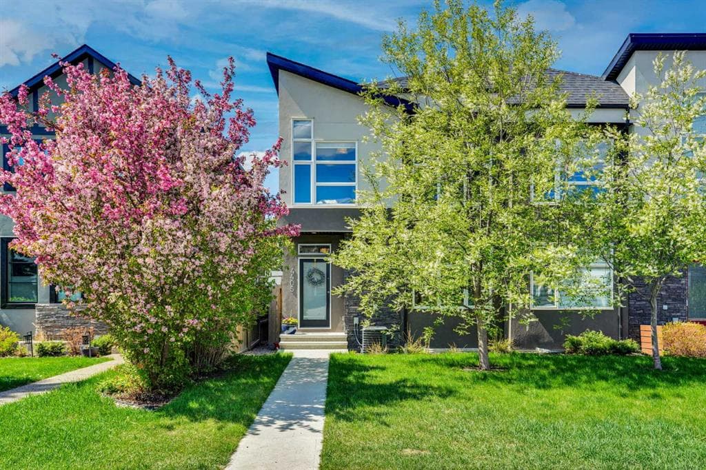 4-bed Semi-detached for sale at 4405 20 Avenue NW, Calgary
