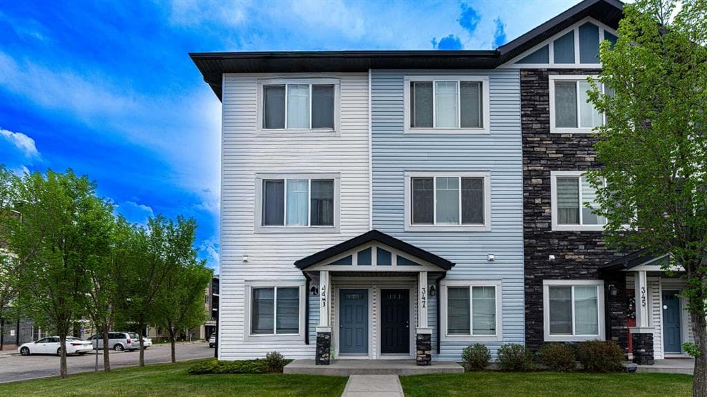 2-bed Townhouse for sale at 347 Taralake Way NE, Calgary