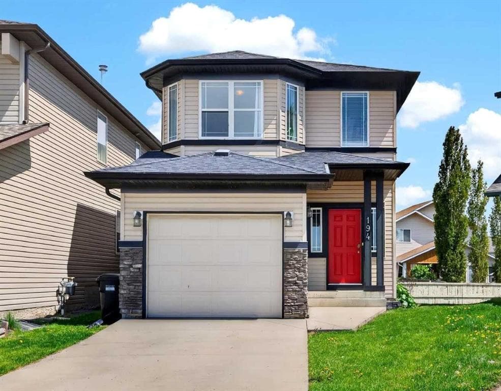 3-bed Detached for sale at 194 Everoak Gardens SW, Calgary
