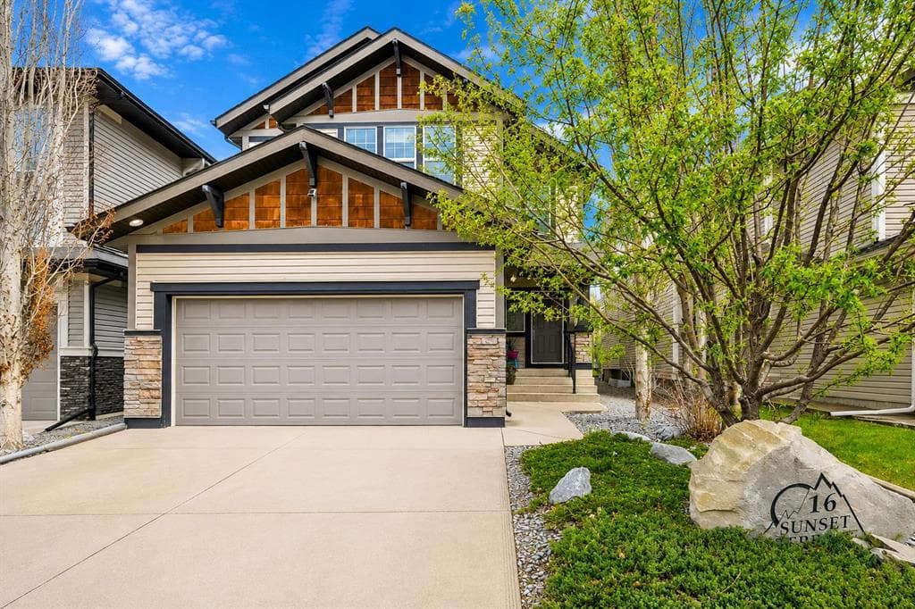 3-bed Detached for sale at 16 Sunset Terrace, Cochrane