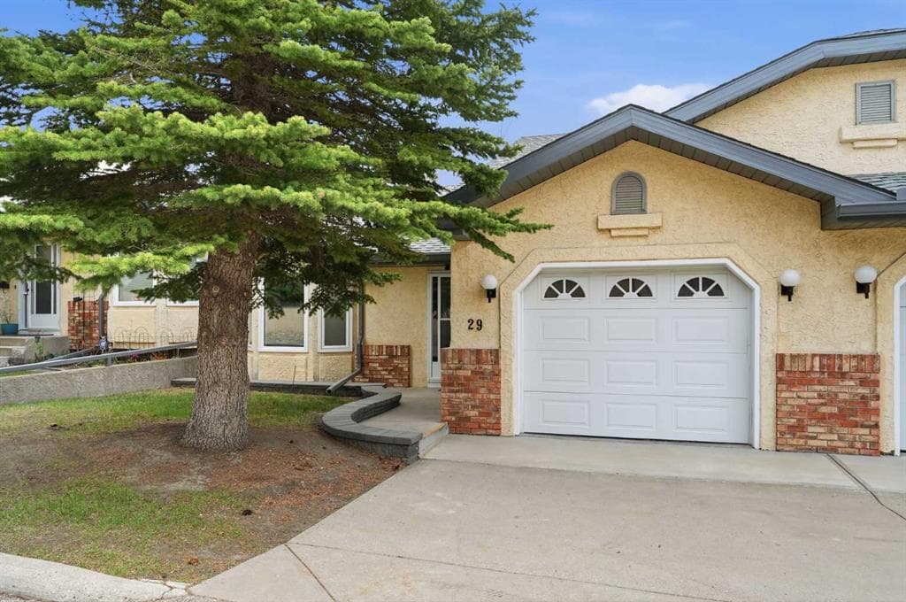 2-bed Townhouse for sale at 29 Edenwold Green NW, Calgary