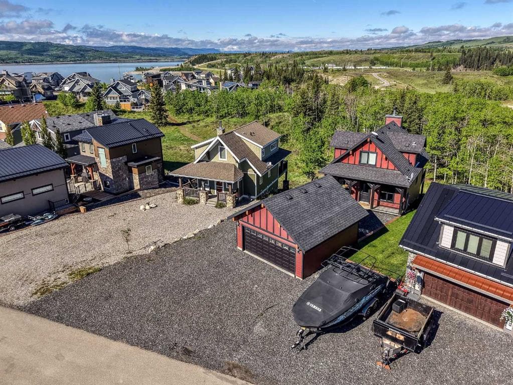 3-bed Detached for sale at 247 Cottageclub Crescent, Rural Rocky View County