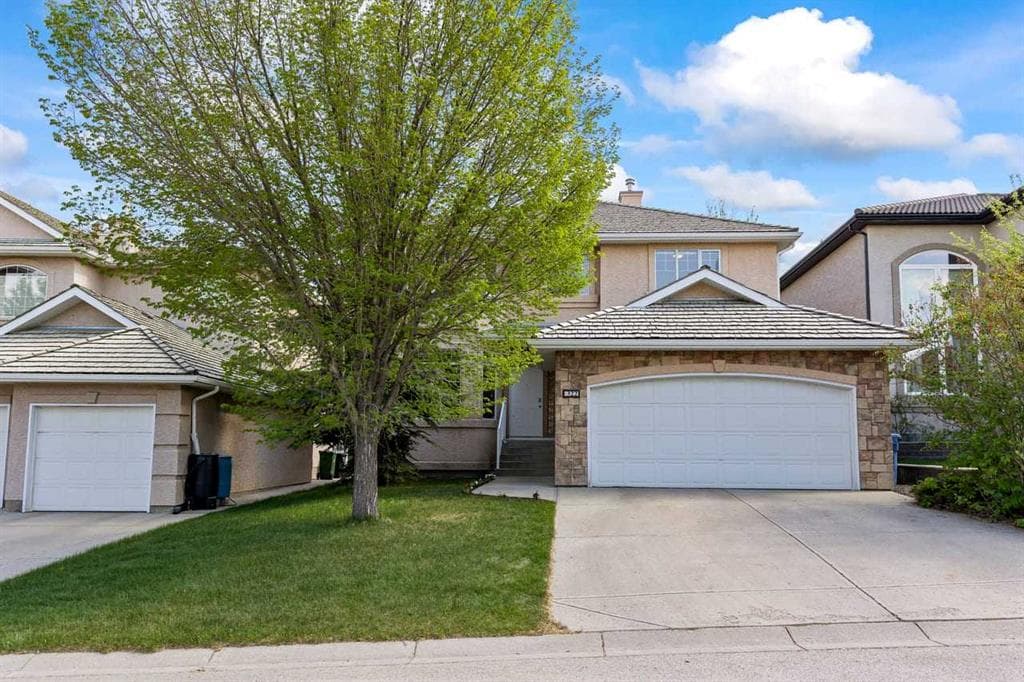 4-bed Detached for sale at 322 Hampstead Way NW, Calgary