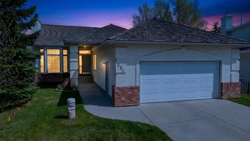 5-bed Detached for sale at 251 Hampshire Place NW, Calgary