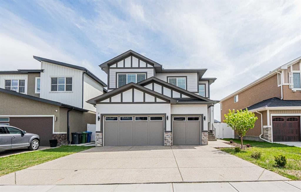 6-bed Detached for sale at 7 Waterford Heights, Chestermere