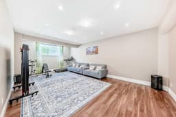 Thumbnail 38