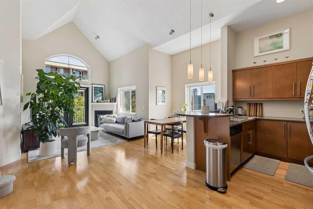 2-bed Apartment for sale at 402, 509 21 Avenue SW, Calgary