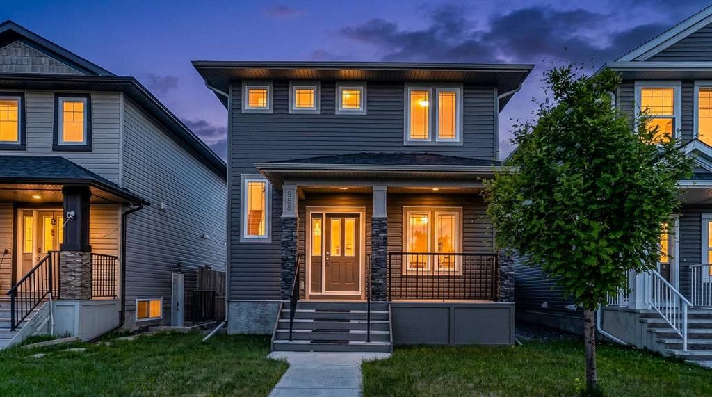 858 Evanston Drive NW — photo 1