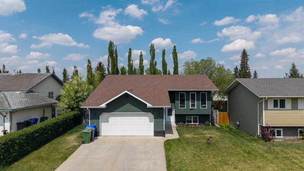 5-bed Detached for sale at 38 Balsam Crescent, Olds